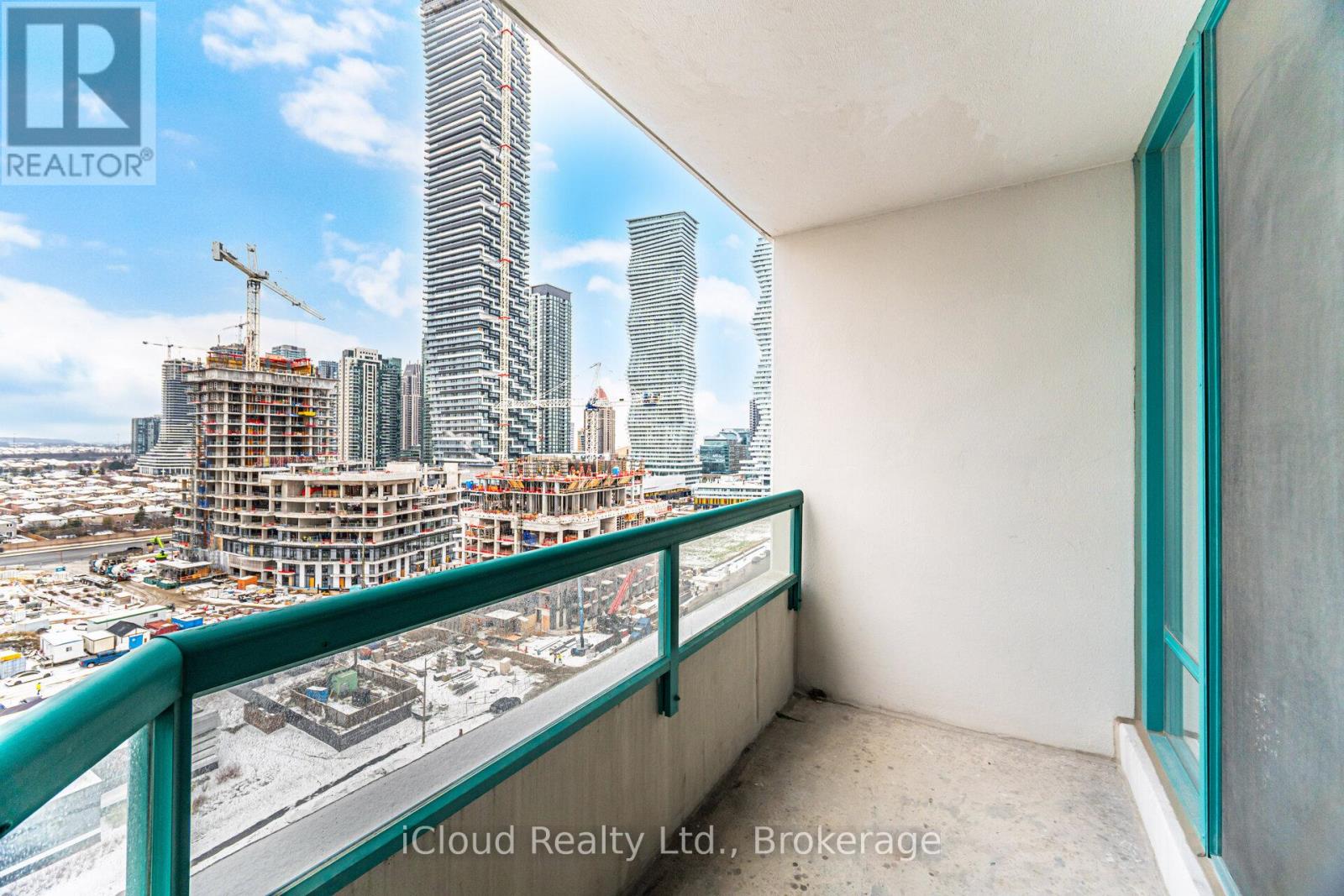 1511 - 550 Webb Drive, Mississauga (City Centre), Ontario  L5B 3Y4 - Photo 31 - W12600860