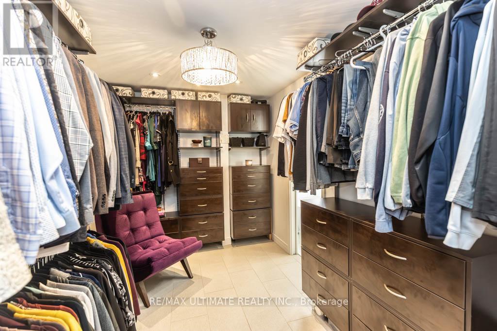 6869 Hickling Crescent, Mississauga (Meadowvale), Ontario  L5N 4Y1 - Photo 20 - W12600874