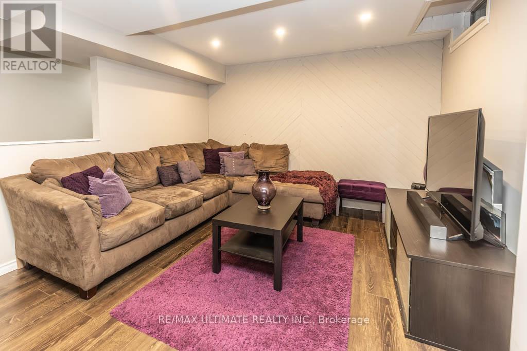 6869 Hickling Crescent, Mississauga (Meadowvale), Ontario  L5N 4Y1 - Photo 31 - W12600874