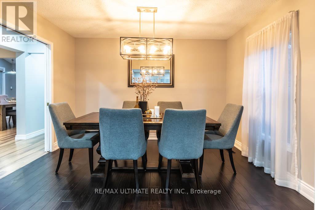 6869 Hickling Crescent, Mississauga (Meadowvale), Ontario  L5N 4Y1 - Photo 6 - W12600874