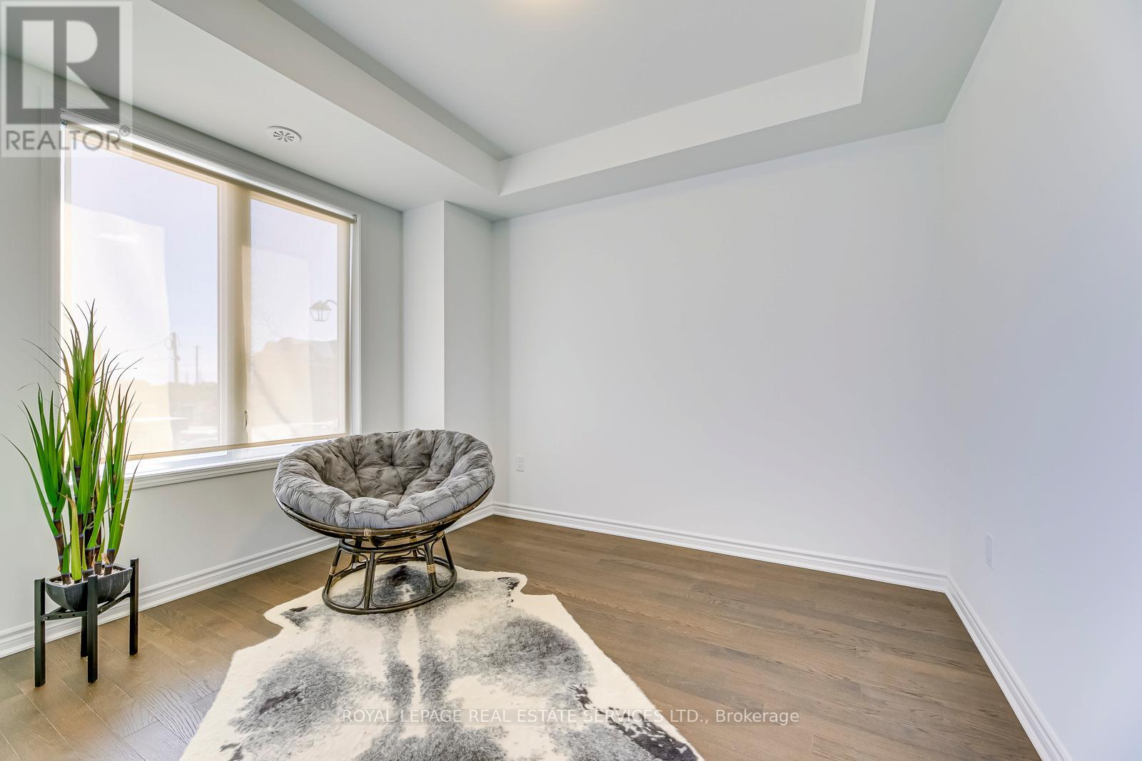 5188 Viola Desmond Drive, Mississauga, Ontario  L5M 2S7 - Photo 10 - W12600922