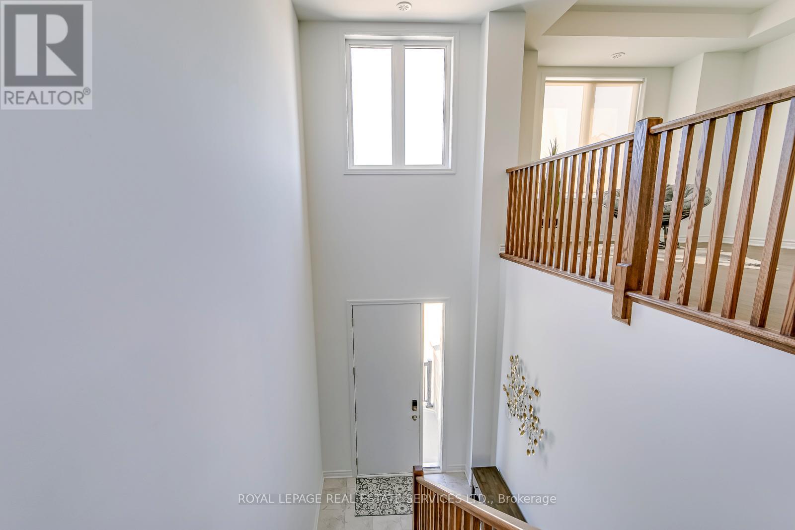 5188 Viola Desmond Drive, Mississauga, Ontario  L5M 2S7 - Photo 4 - W12600922