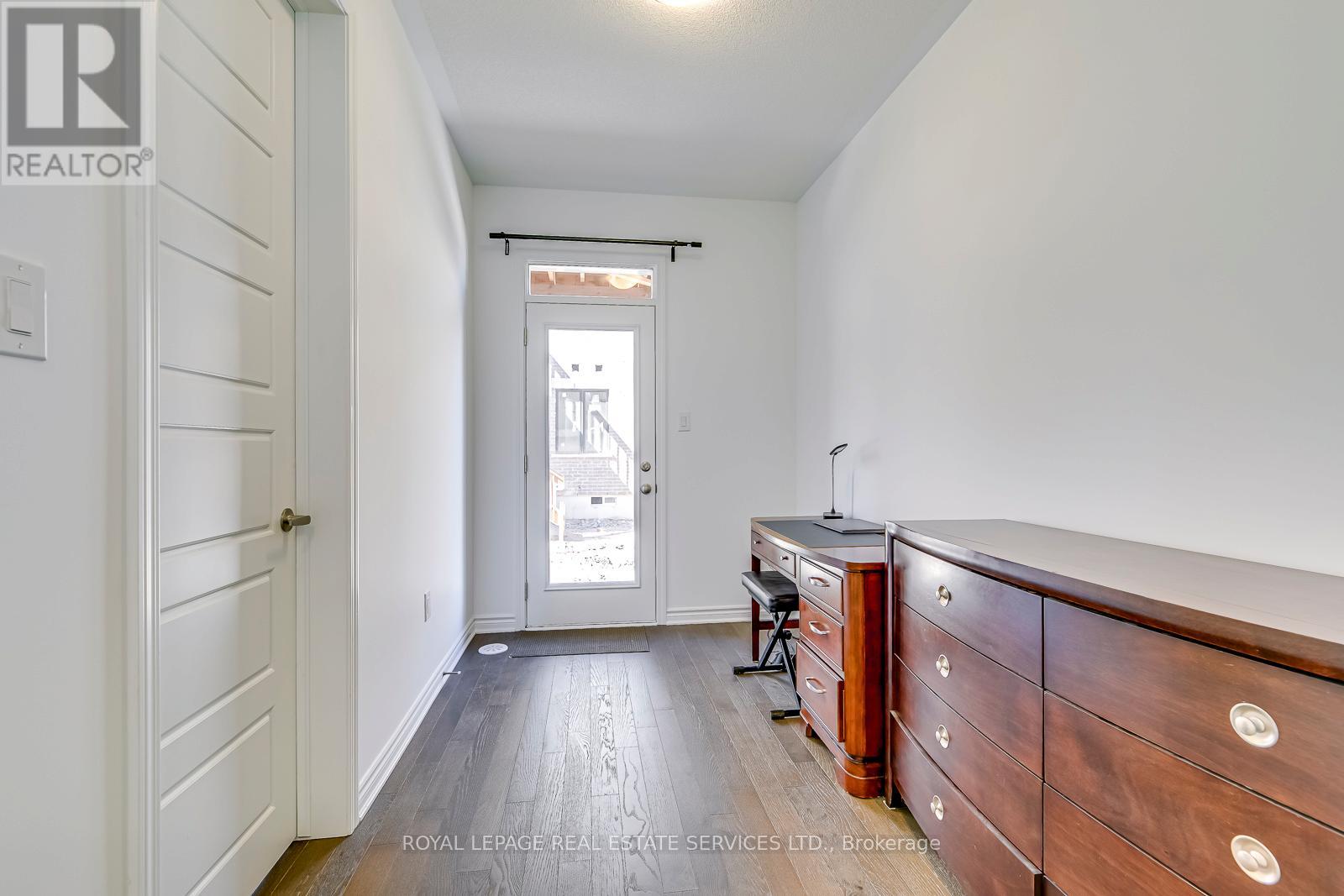 5188 Viola Desmond Drive, Mississauga, Ontario  L5M 2S7 - Photo 5 - W12600922