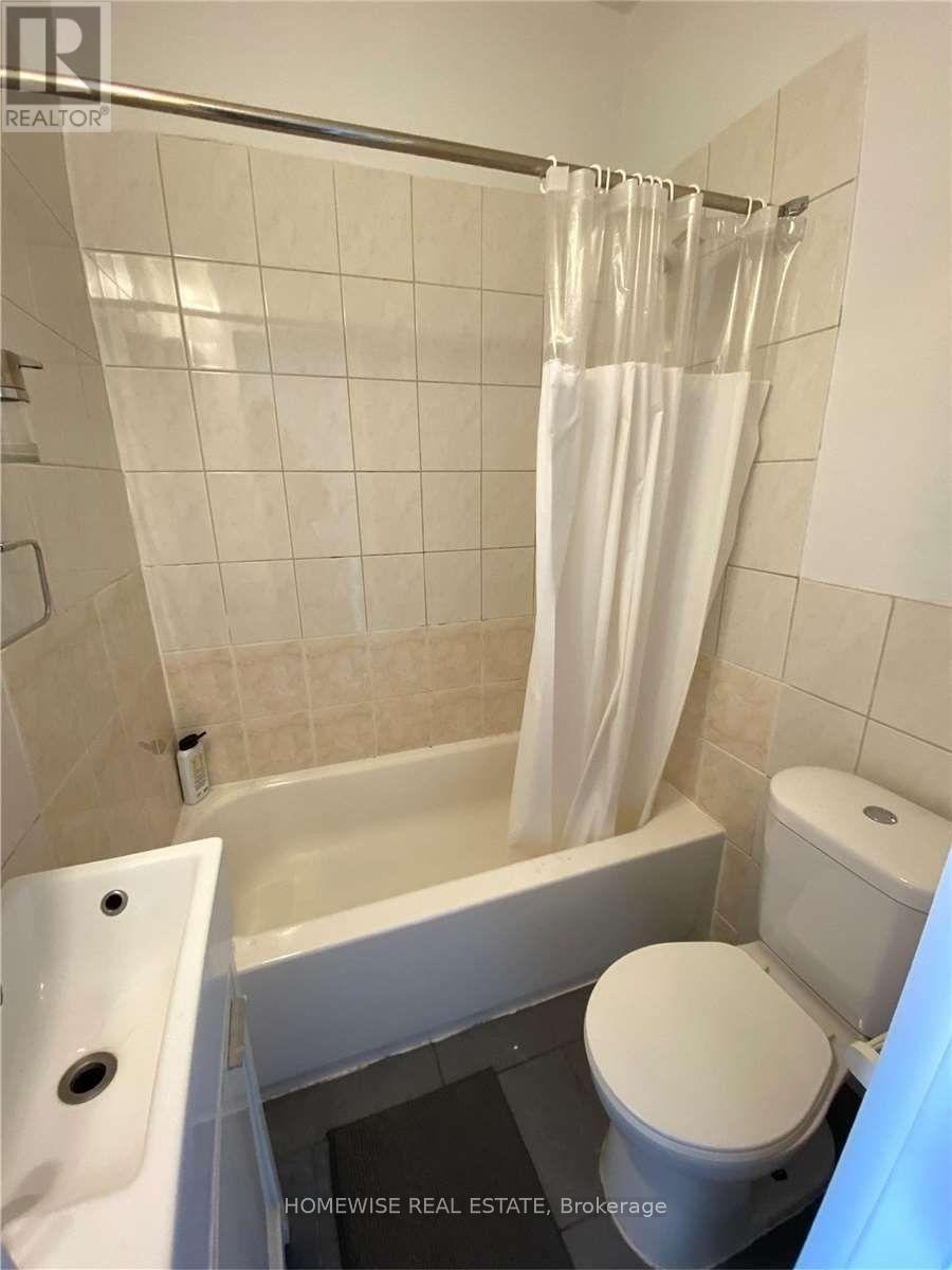 307 - 1 Triller Avenue, Toronto, Ontario  M6K 3B7 - Photo 9 - W12600958