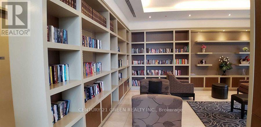 501 - 100 John Street, Brampton, Ontario  L6W 0A8 - Photo 4 - W12600974