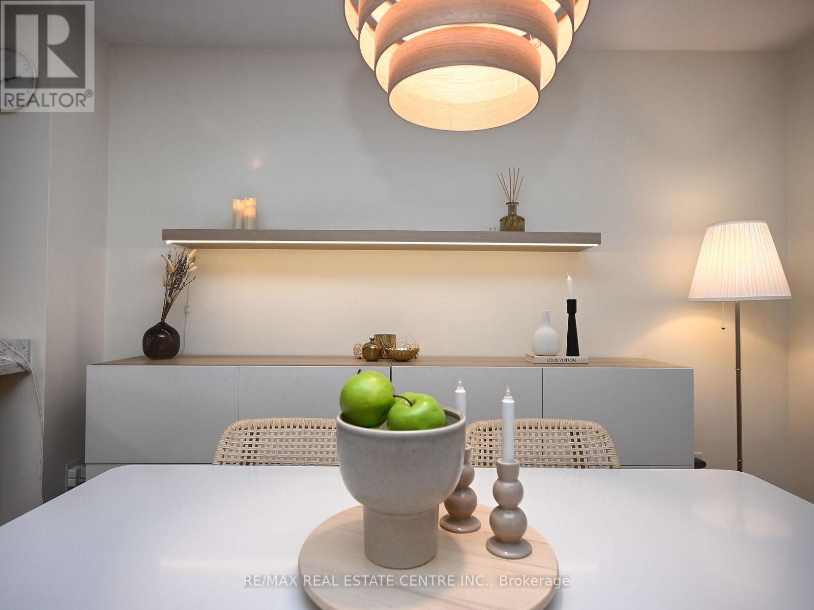 778 Johnson Heights, Milton, Ontario  L9T 0J7 - Photo 10 - W12601018