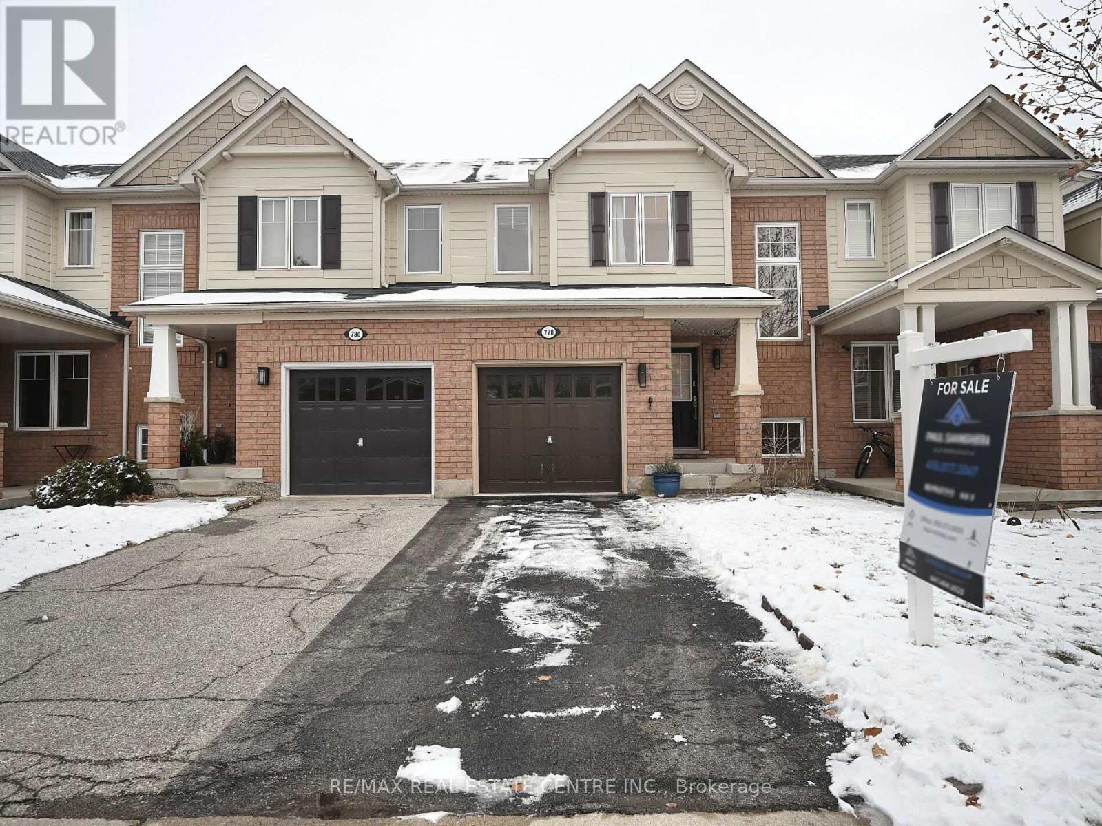 778 Johnson Heights, Milton, Ontario  L9T 0J7 - Photo 2 - W12601018