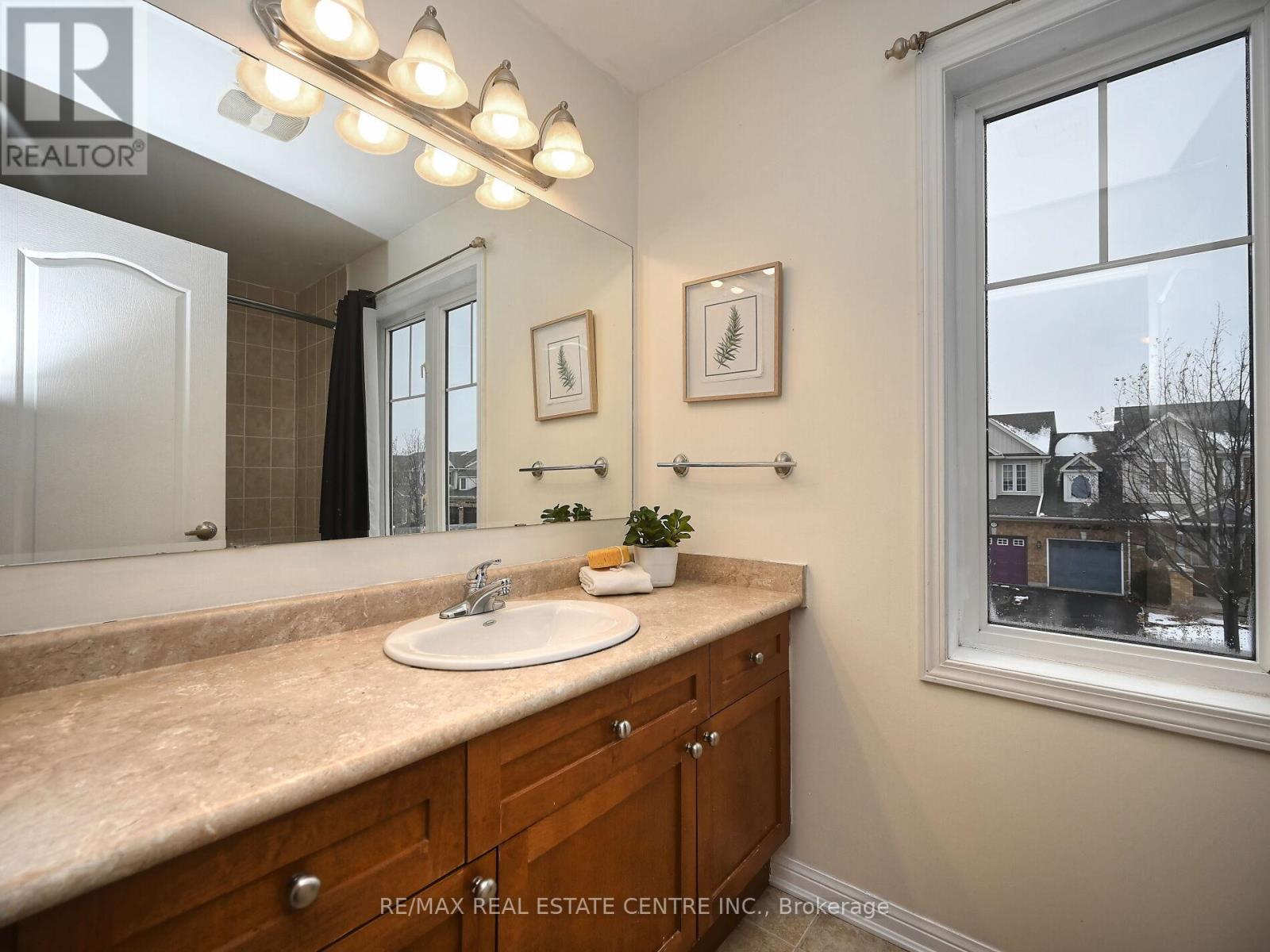 778 Johnson Heights, Milton, Ontario  L9T 0J7 - Photo 31 - W12601018