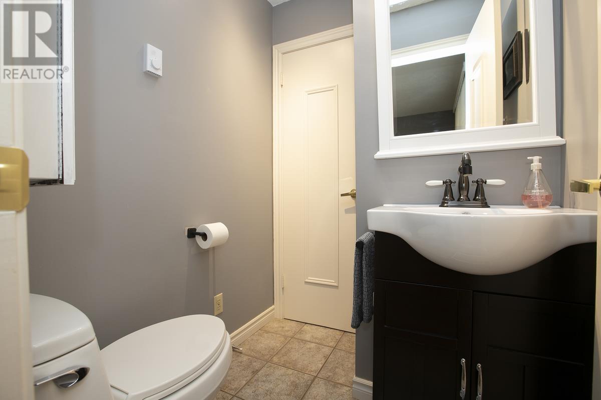 39 Val St, Sault Ste. Marie, Ontario  P6A 5B4 - Photo 37 - SM252468