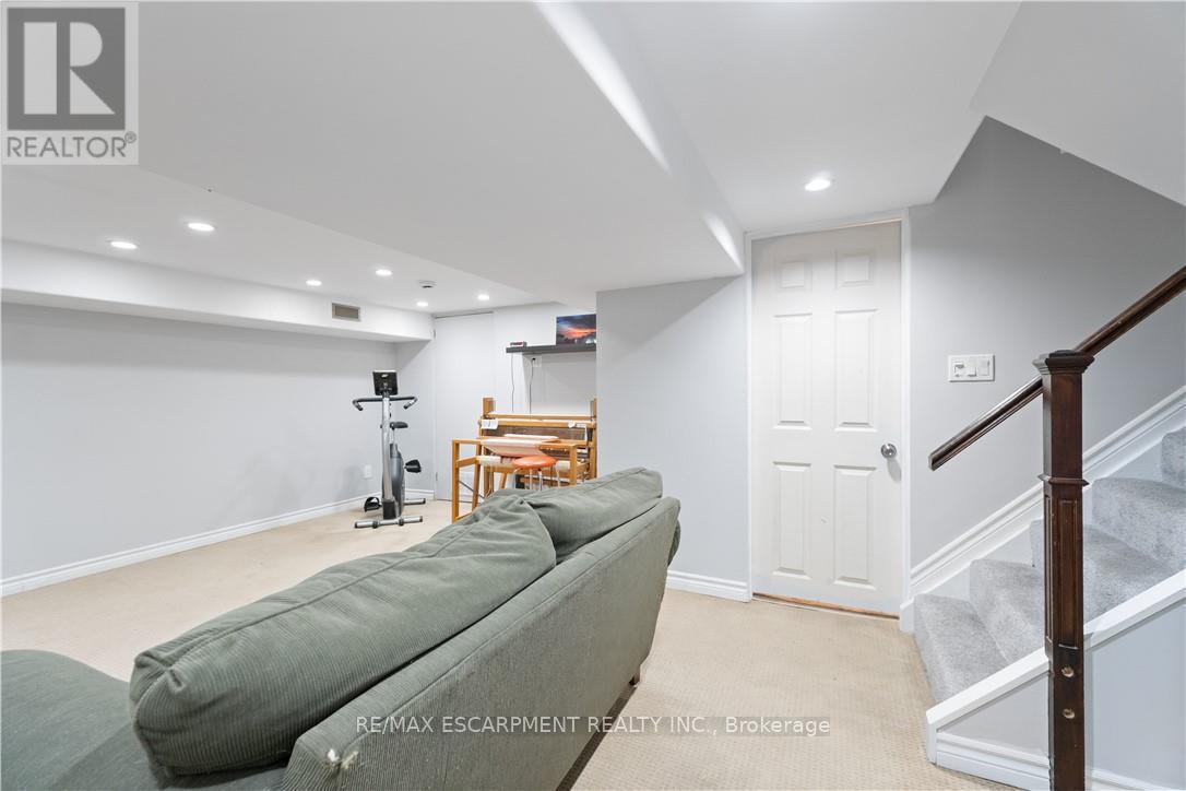 197 East 12th Street, Hamilton, Ontario  L9A 3X5 - Photo 24 - X12600796