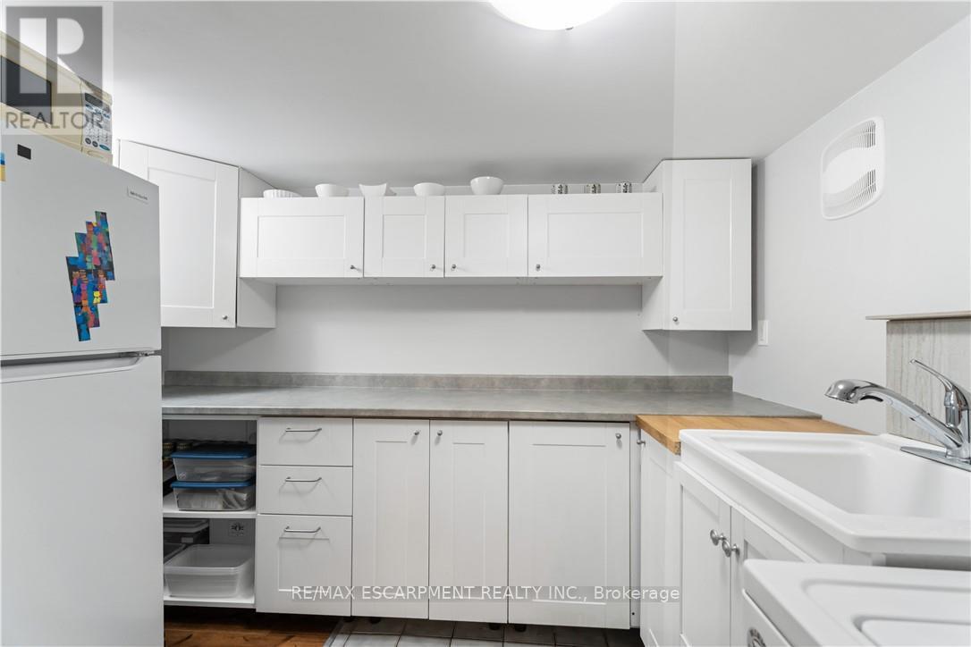 197 East 12th Street, Hamilton, Ontario  L9A 3X5 - Photo 29 - X12600796