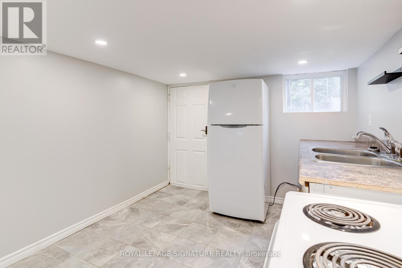 Bsmt - 47 Harvey Street, Hamilton, Ontario  L8L 2L9 - Photo 9 - X12600850