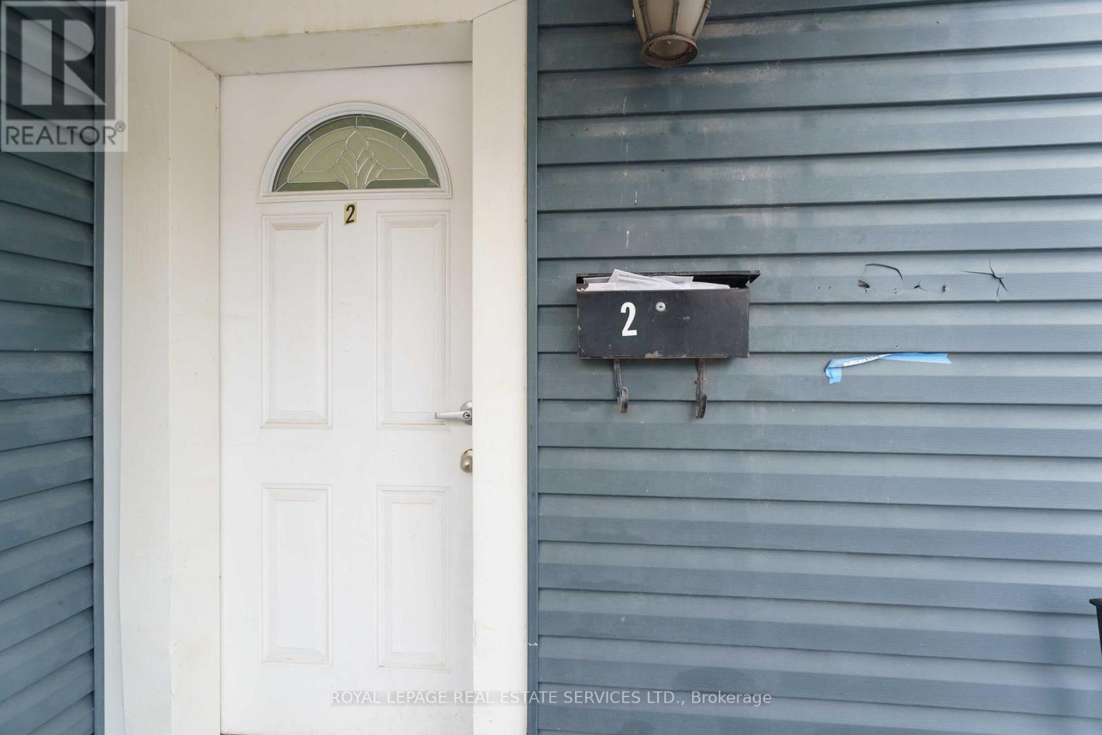 108 Queenston Street, St. Catharines, Ontario  L2R 2Z3 - Photo 15 - X12600926