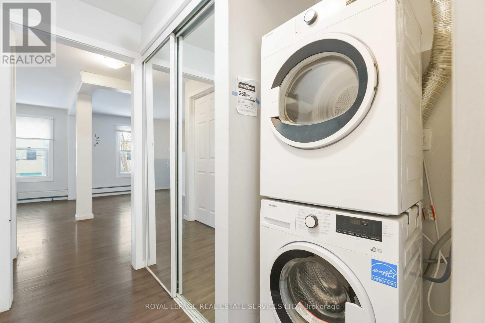 108 Queenston Street, St. Catharines, Ontario  L2R 2Z3 - Photo 27 - X12600926