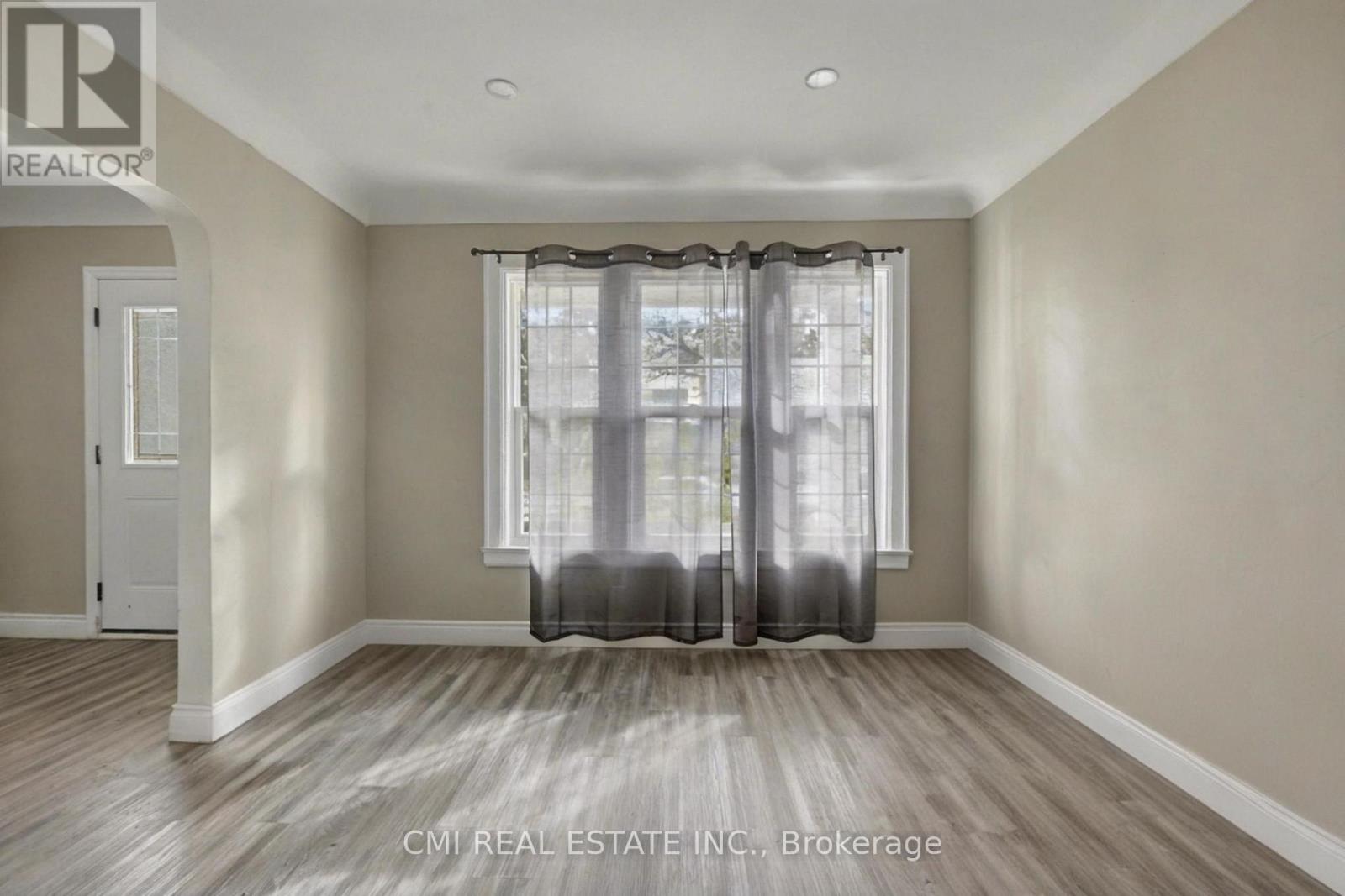 122 Montrose Street, Windsor, Ontario  N8X 1A3 - Photo 7 - X12600940