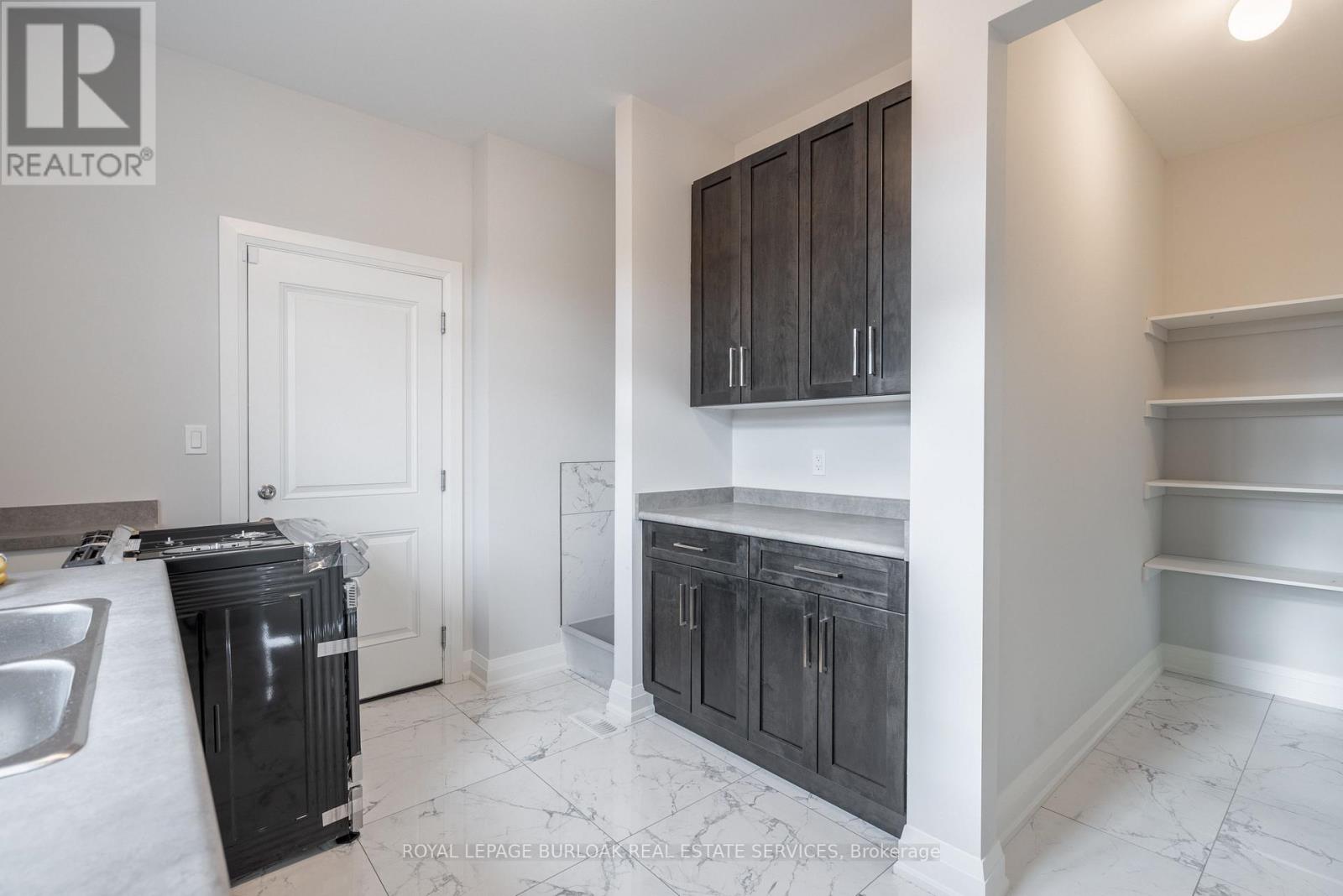 7482 Sherrilee Crescent, Niagara Falls, Ontario  L2H 3T4 - Photo 15 - X12600950