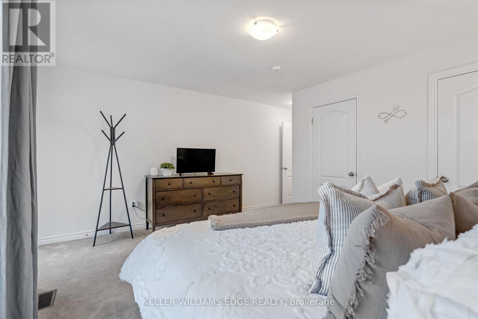 21 - 383 Dundas Street E, Hamilton, Ontario  L8B 1X6 - Photo 29 - X12600986