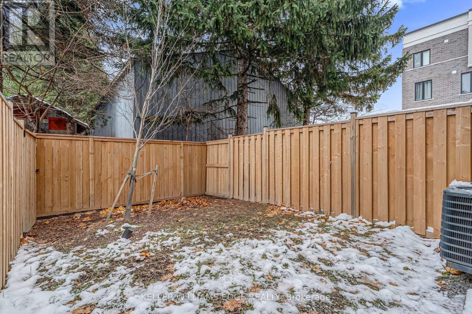 21 - 383 Dundas Street E, Hamilton, Ontario  L8B 1X6 - Photo 42 - X12600986