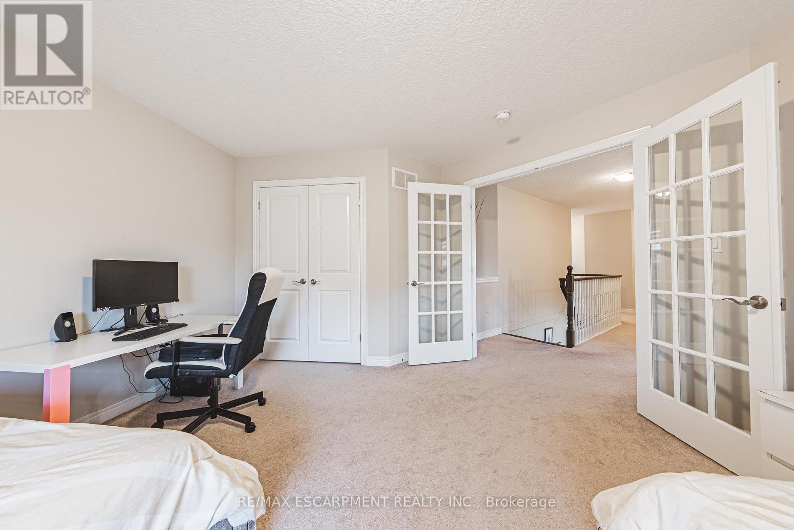 96 Hidden Ridge Crescent, Hamilton, Ontario  L9A 2X3 - Photo 22 - X12600992