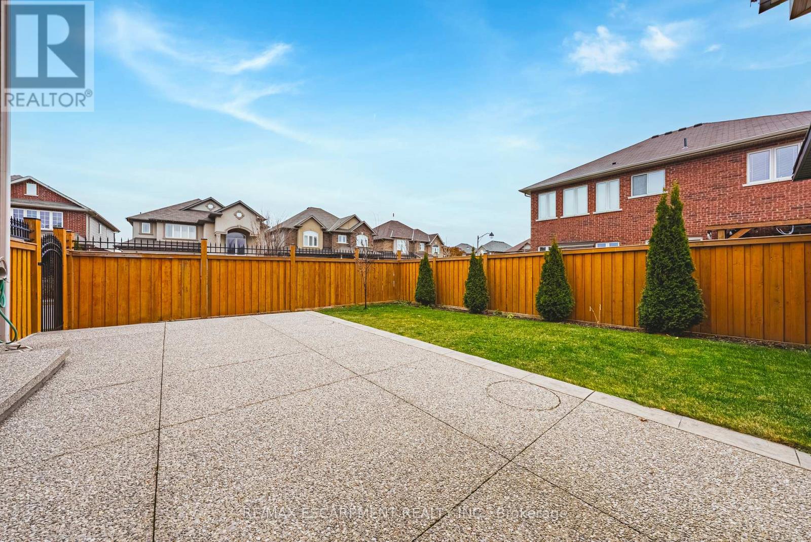 96 Hidden Ridge Crescent, Hamilton, Ontario  L9A 2X3 - Photo 37 - X12600992