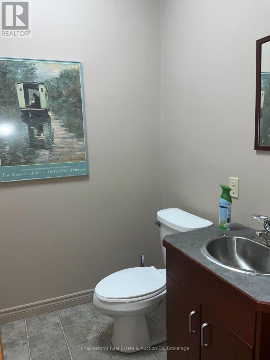 285-295 Huron Street, Stratford, Ontario N5A 5T3 - Photo 8 - X12601138