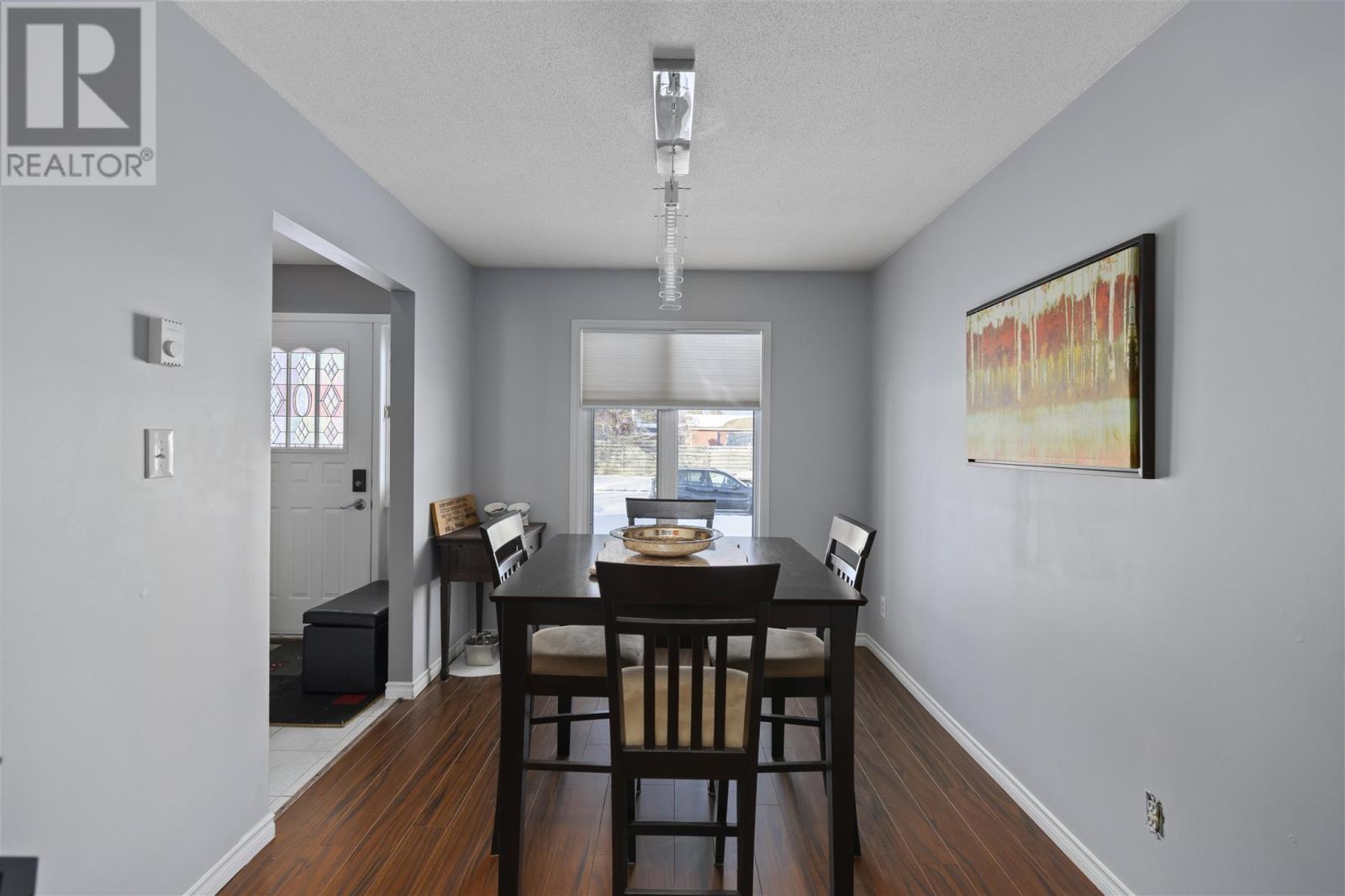 27 Golf Range Cres, Sault Ste. Marie, Ontario  P6A 6A4 - Photo 3 - SM253409