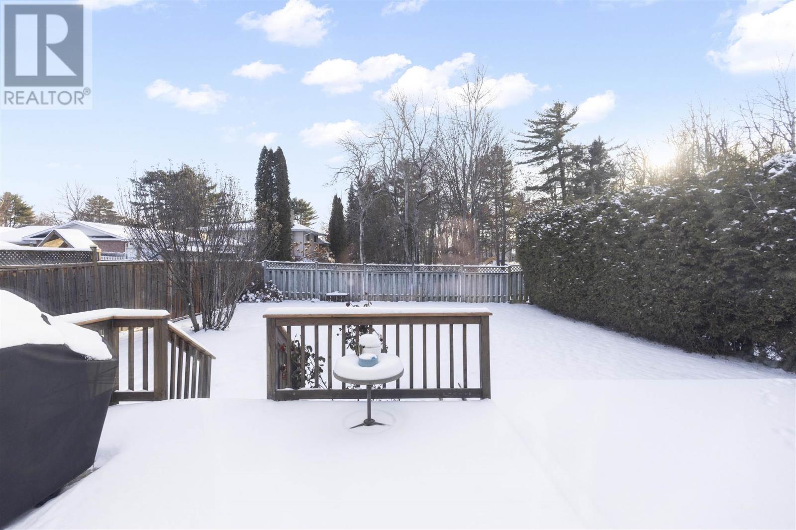 27 Golf Range Cres, Sault Ste. Marie, Ontario  P6A 6A4 - Photo 43 - SM253409