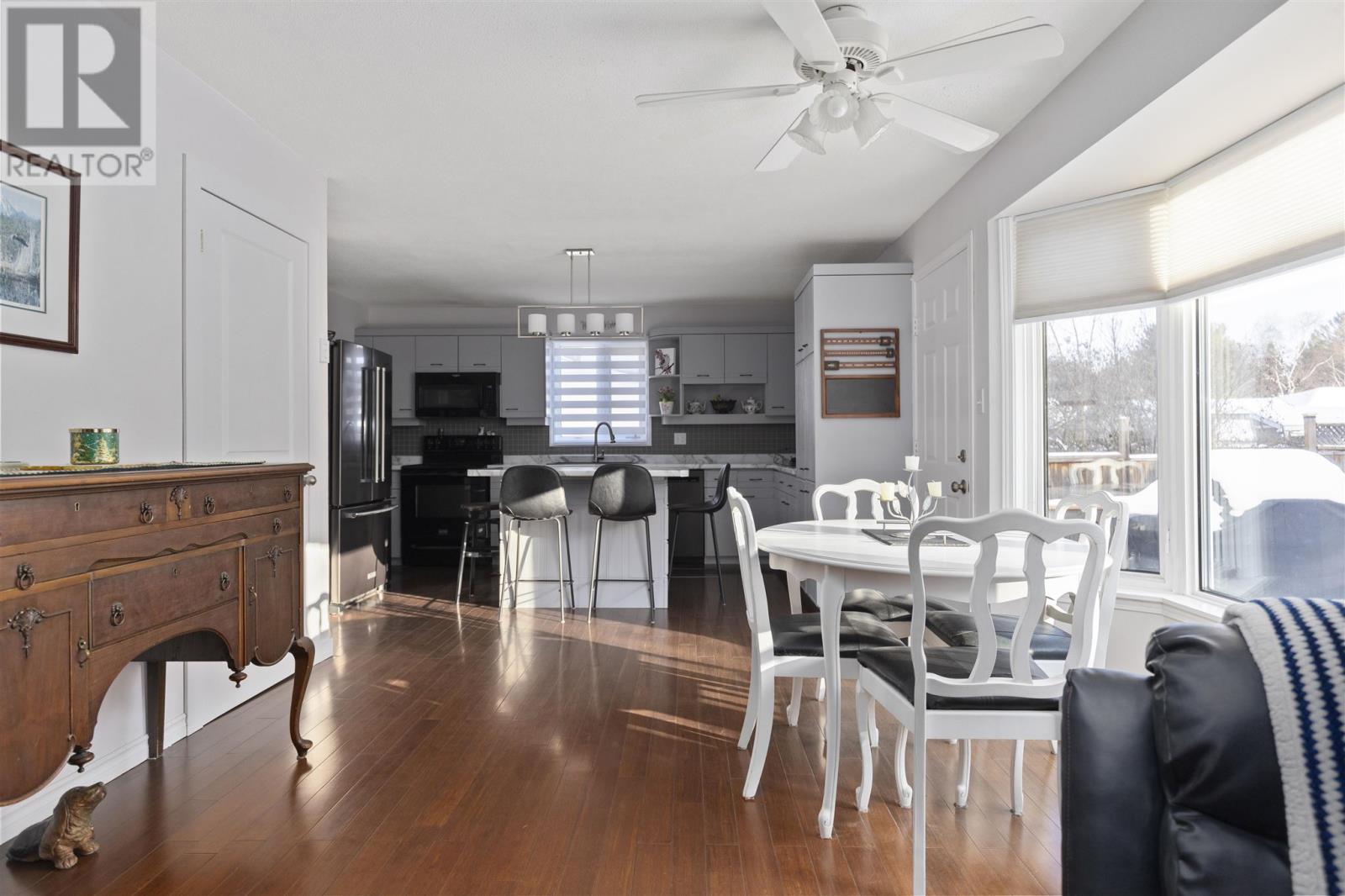 27 Golf Range Cres, Sault Ste. Marie, Ontario  P6A 6A4 - Photo 9 - SM253409