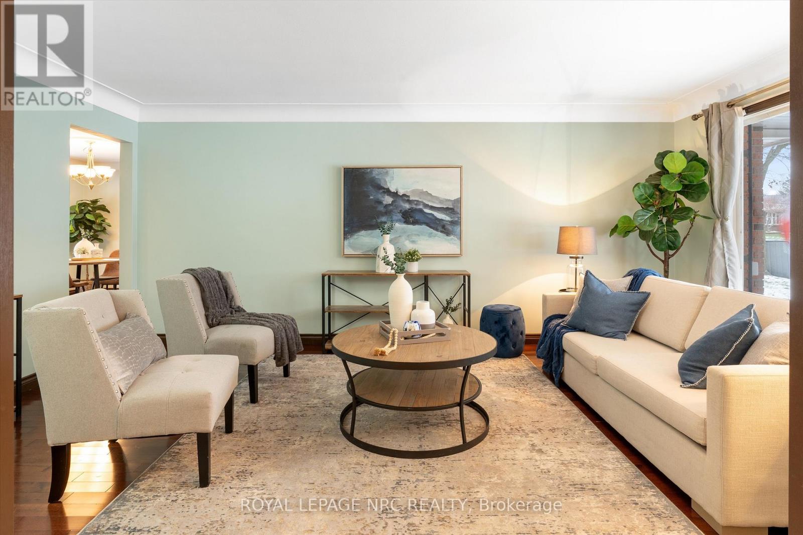 2821 Solar Crescent, Niagara Falls, Ontario L2J 4A8 - Photo 4 - X12601102