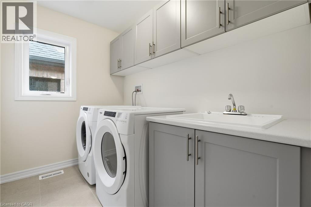 258 Histand Trail, Kitchener, Ontario  N2R 0T7 - Photo 35 - 40787590