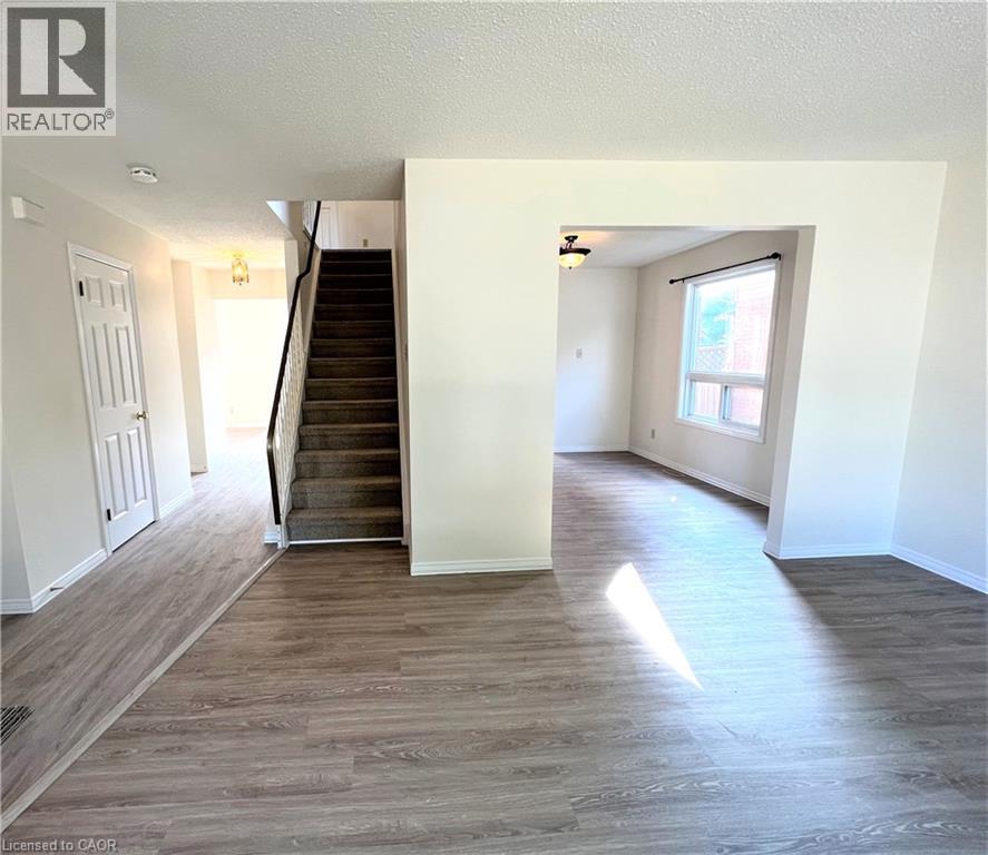 291 Canterbury Drive, Waterloo, Ontario  N2K 3C1 - Photo 3 - 40792365