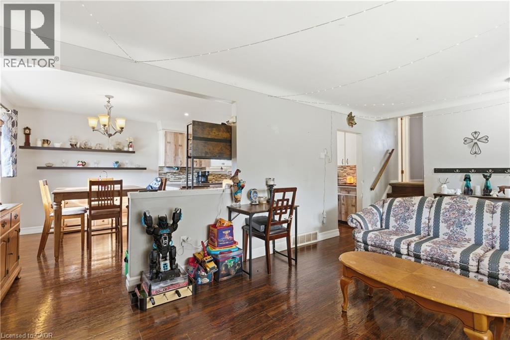 143 Aberdeen Street, Fort Erie, Ontario  L2A 3Y4 - Photo 6 - 40791766