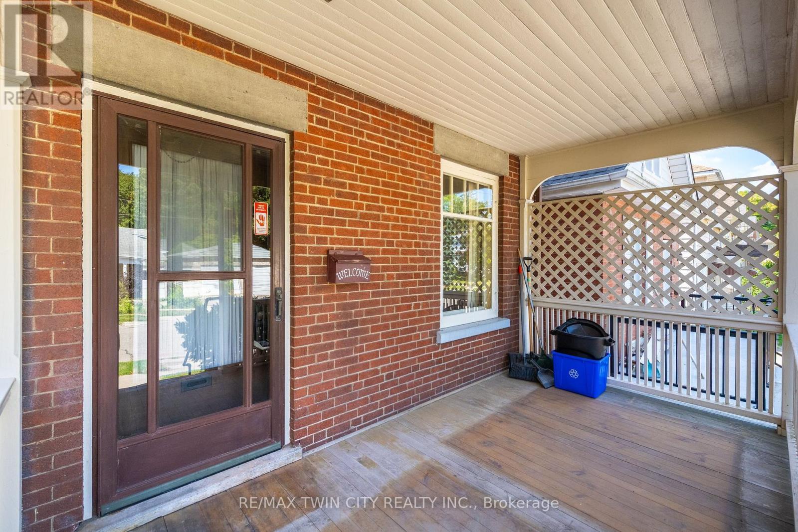 43 Mcnaughton Street, Cambridge, Ontario N1R 1Z2 - Photo 6 - X12513992