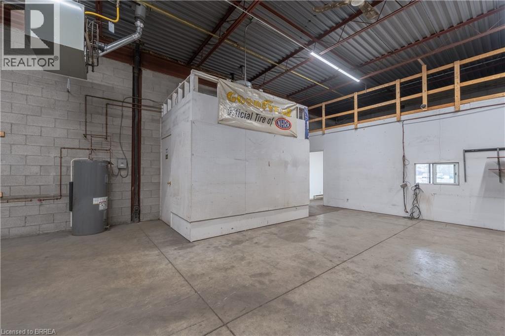 47 Copernicus Boulevard Unit# 3, Brantford, Ontario  N3P 1N4 - Photo 20 - 40790526