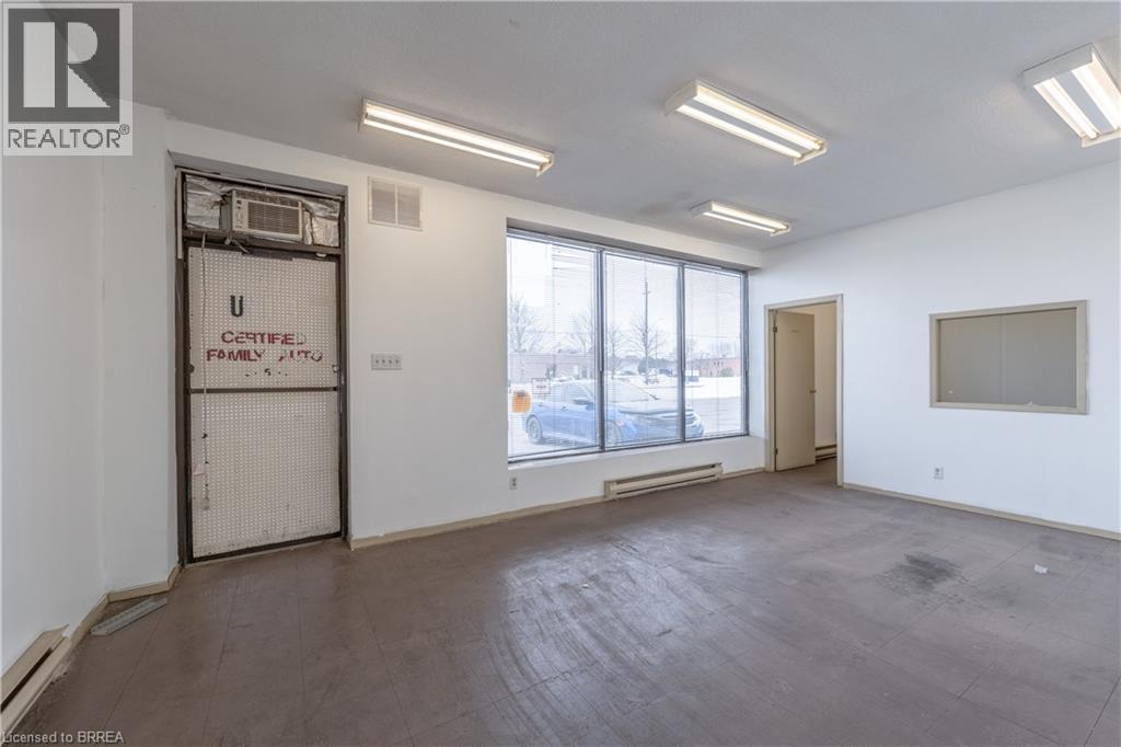 47 Copernicus Boulevard Unit# 3, Brantford, Ontario  N3P 1N4 - Photo 4 - 40790526