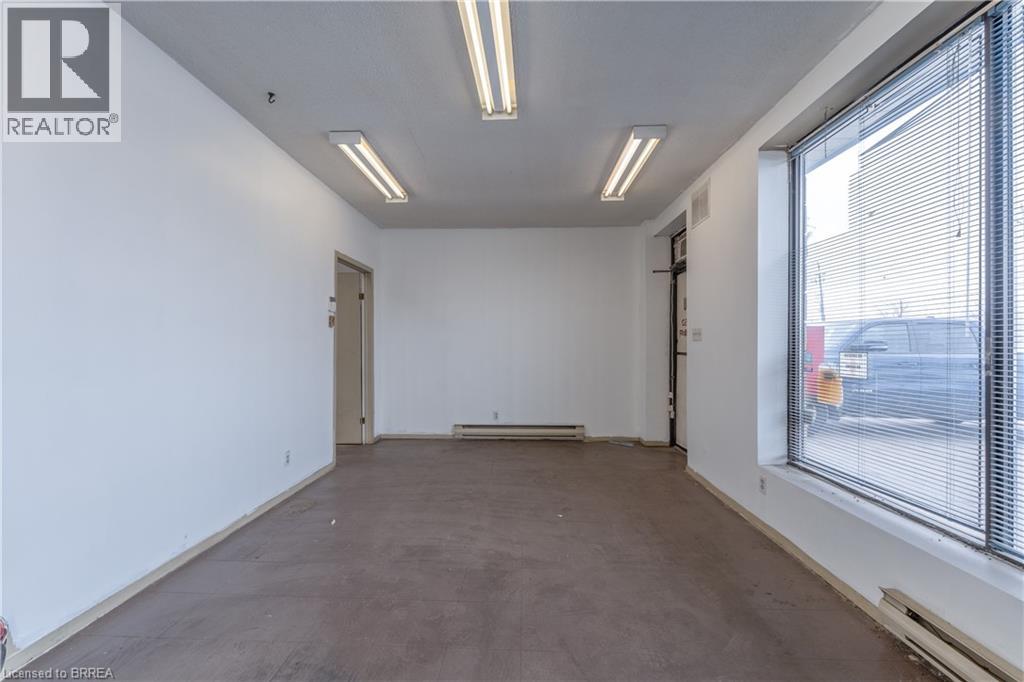 47 Copernicus Boulevard Unit# 3, Brantford, Ontario  N3P 1N4 - Photo 7 - 40790526