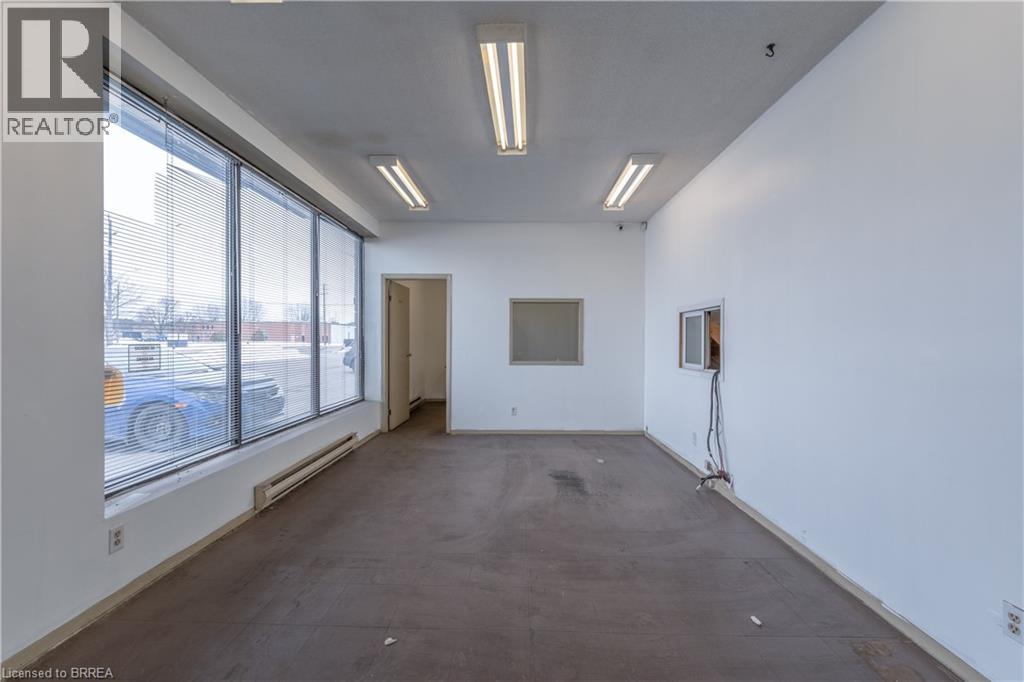 47 Copernicus Boulevard Unit# 3, Brantford, Ontario  N3P 1N4 - Photo 8 - 40790526