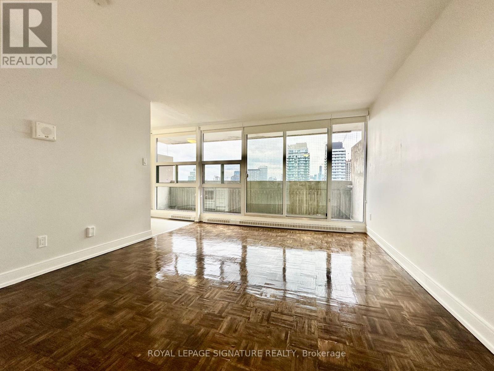 2715 - 33 Isabella Street, Toronto, Ontario  M4Y 2P7 - Photo 2 - C12600774