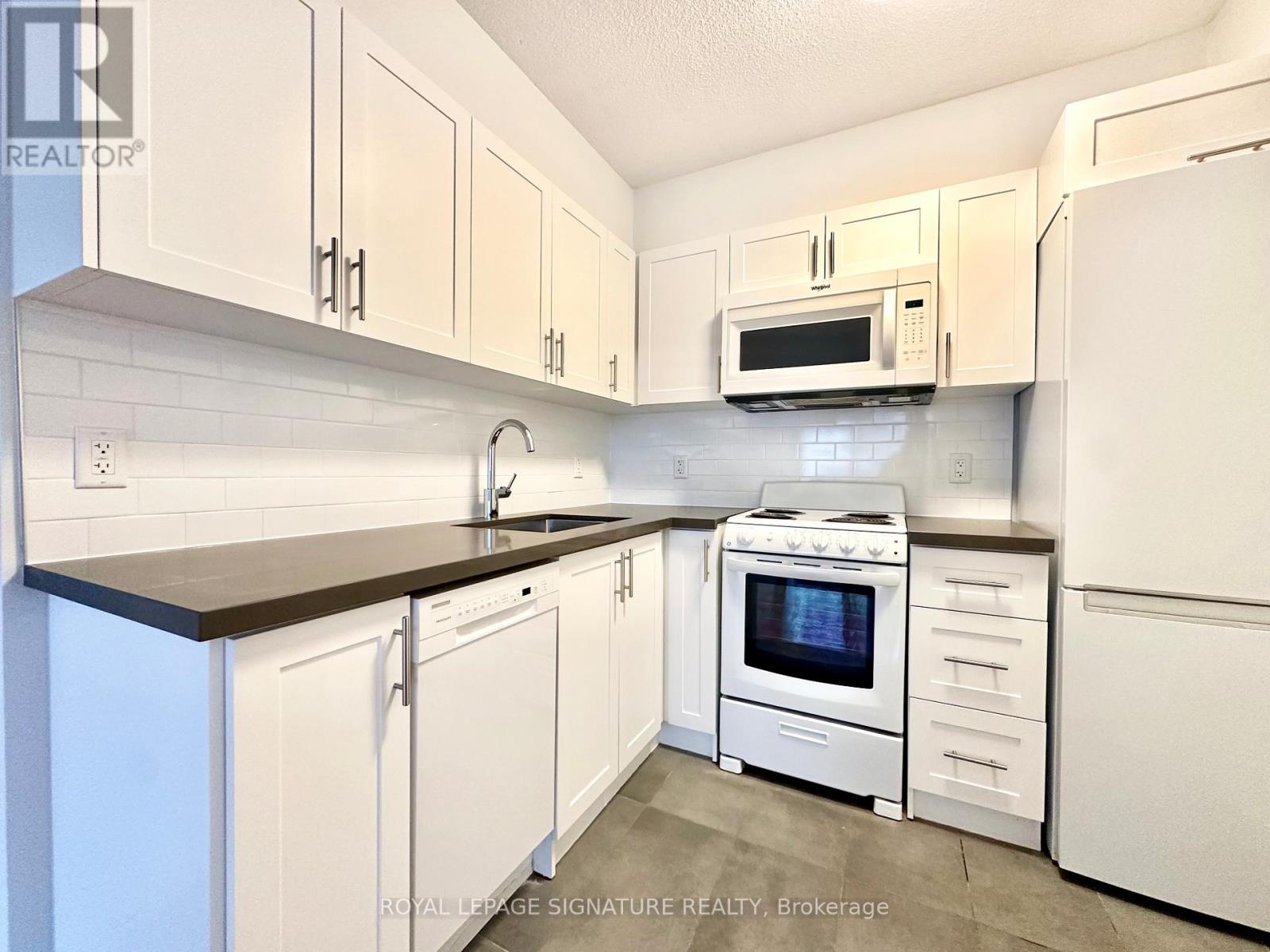 2110 - 33 Isabella Street, Toronto, Ontario  M4Y 2P7 - Photo 5 - C12600806