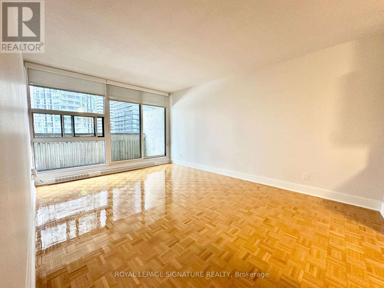 2110 - 33 Isabella Street, Toronto, Ontario  M4Y 2P7 - Photo 2 - C12600806