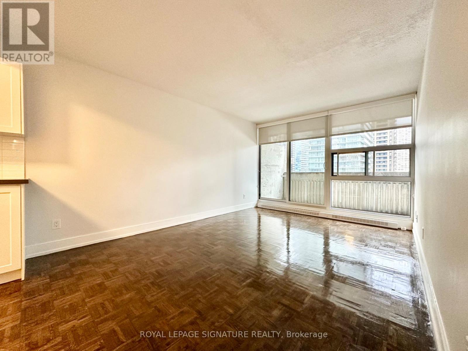 2109 - 33 Isabella Street, Toronto, Ontario  M4Y 2P7 - Photo 2 - C12600832