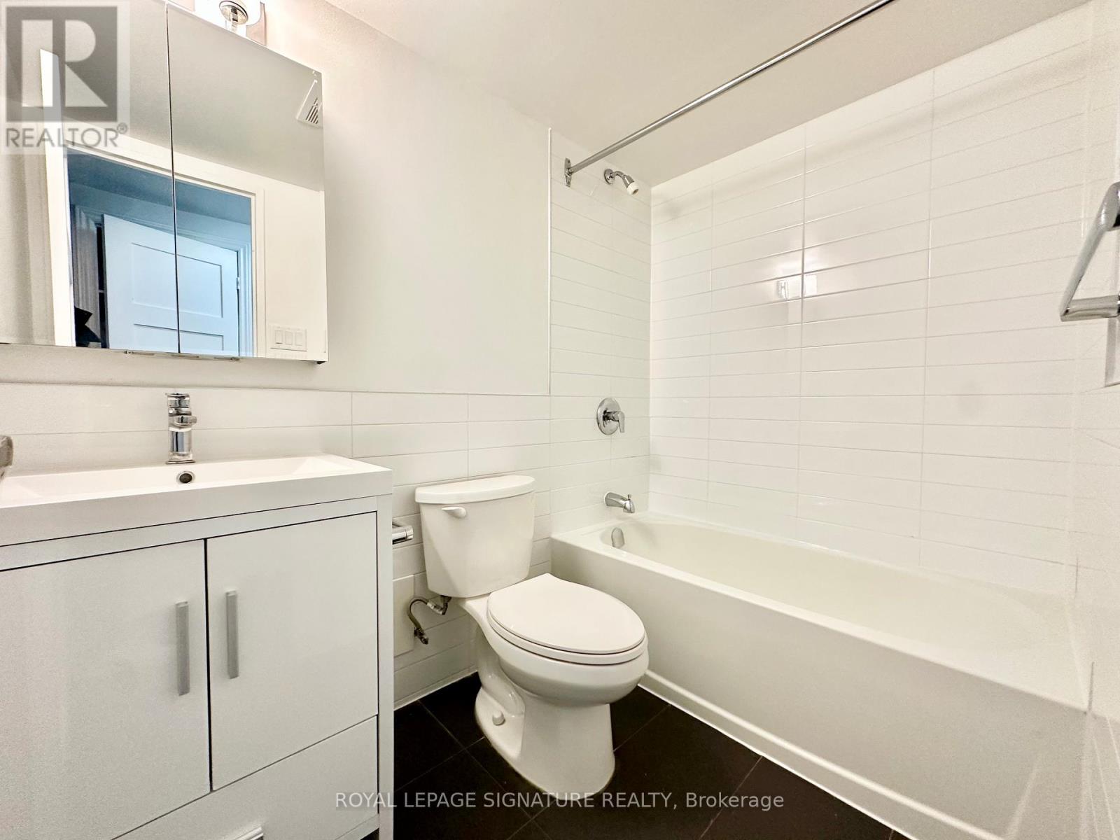 2109 - 33 Isabella Street, Toronto, Ontario  M4Y 2P7 - Photo 9 - C12600832