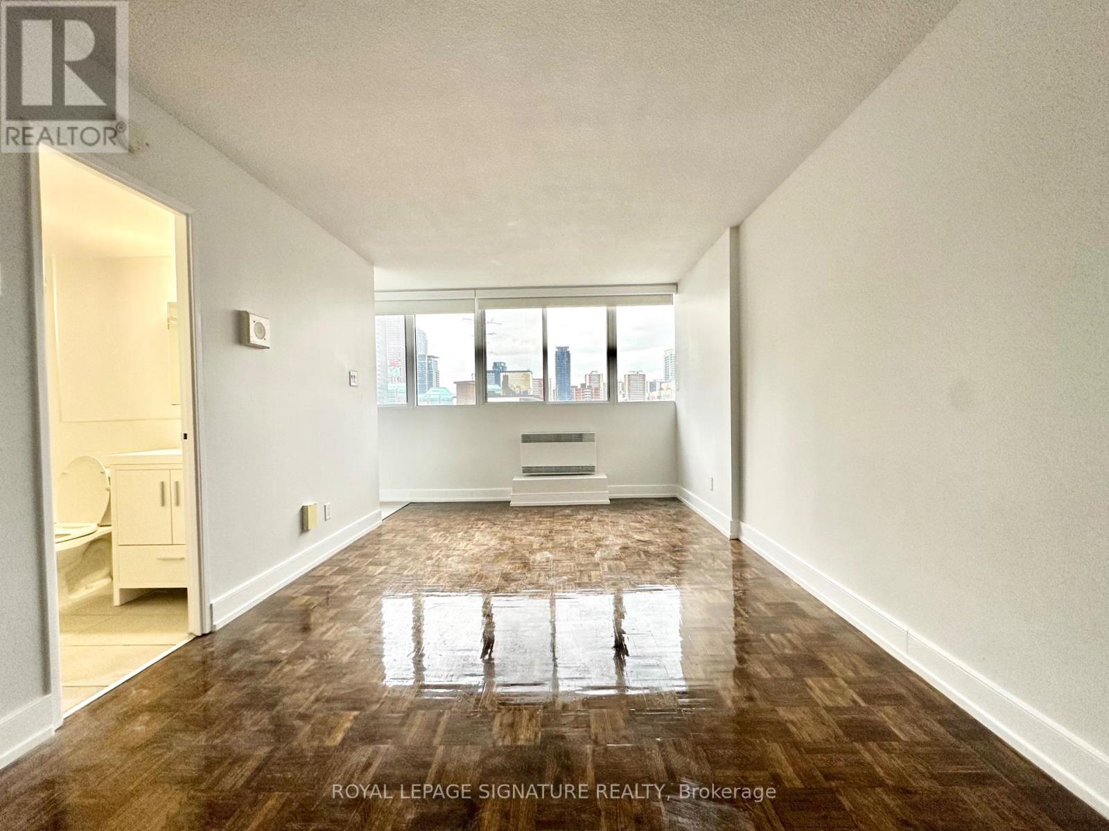 1213 - 33 Isabella Street, Toronto, Ontario  M4Y 2P7 - Photo 2 - C12600898