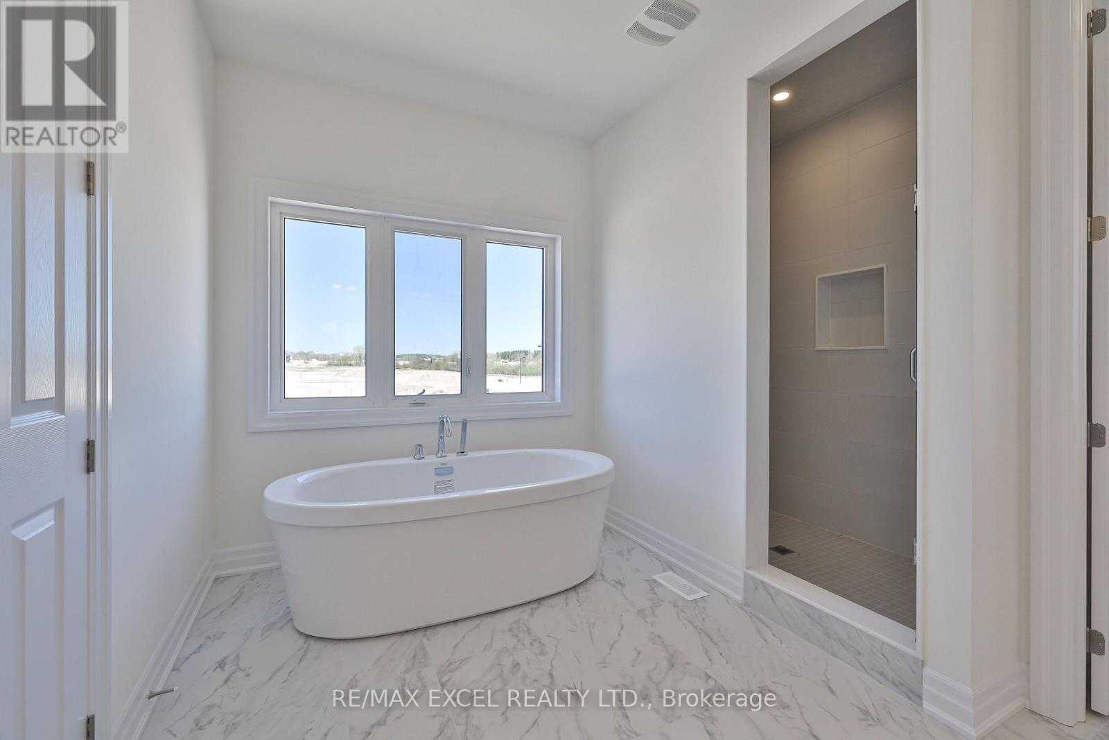 24 Sunny Acre Crescent, King, Ontario  L7B 1B6 - Photo 31 - N12426962