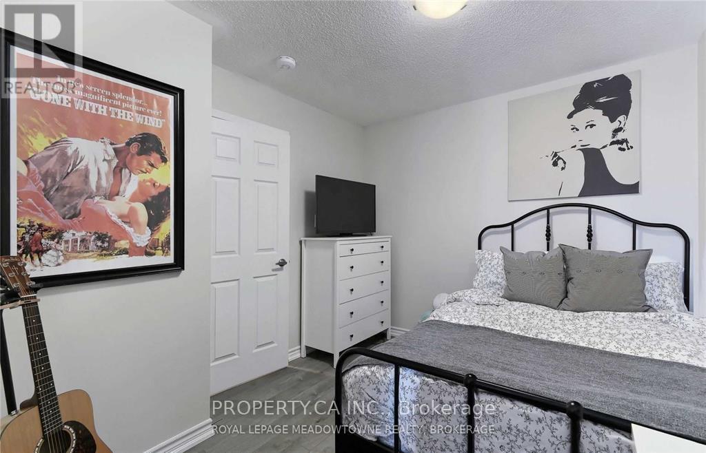 1244 Rose Way N, Milton, Ontario L9E 1L9 - Photo 19 - W12594326