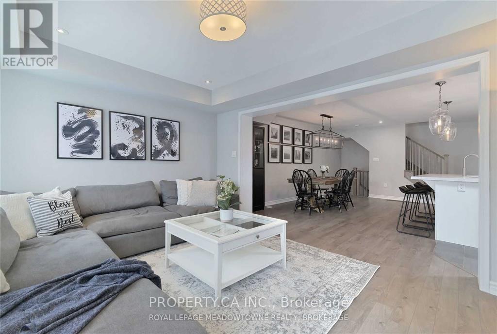 1244 Rose Way N, Milton, Ontario L9E 1L9 - Photo 13 - W12594326