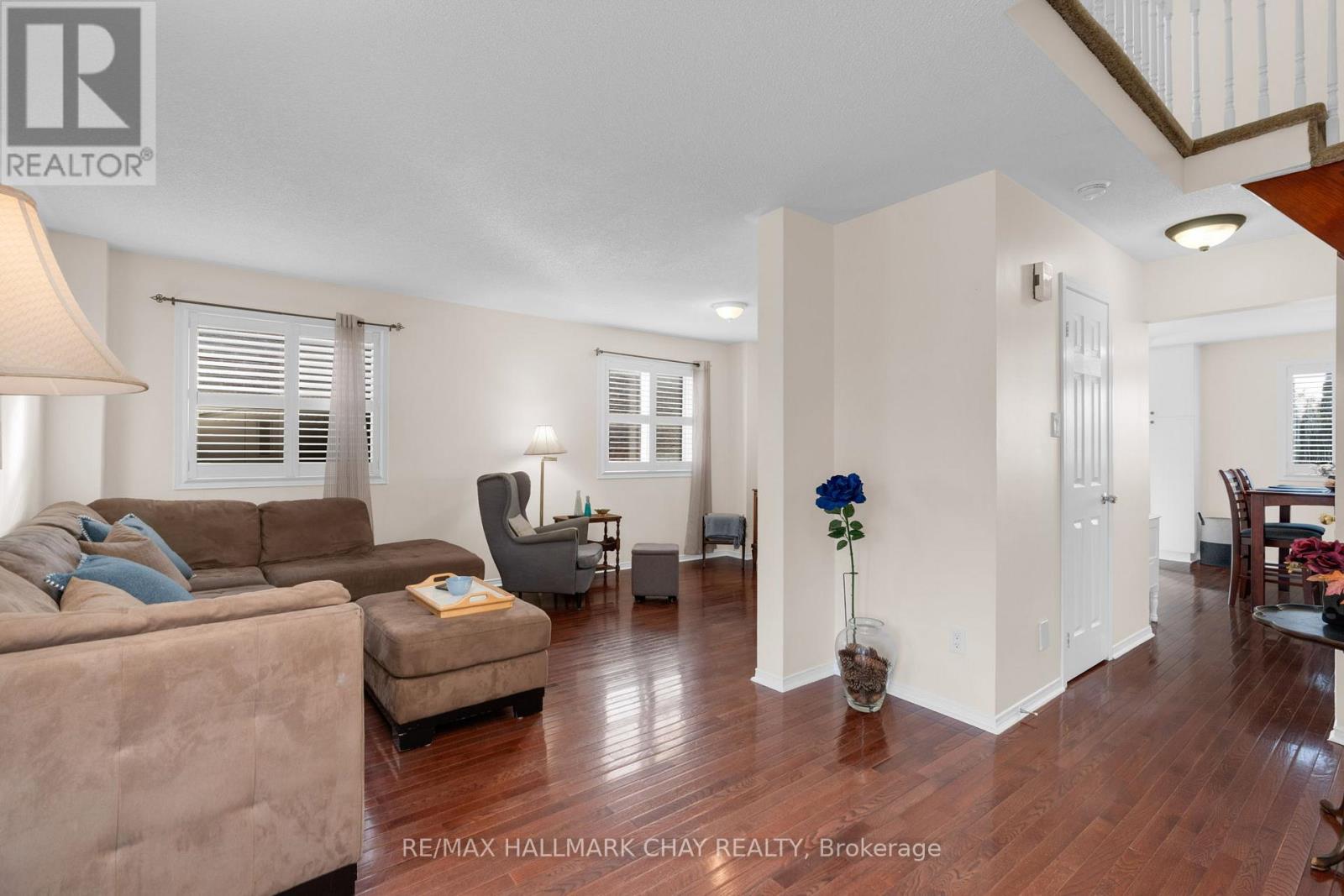 76 Hodgson Drive, Barrie, Ontario  L4N 7Z2 - Photo 6 - S12568236