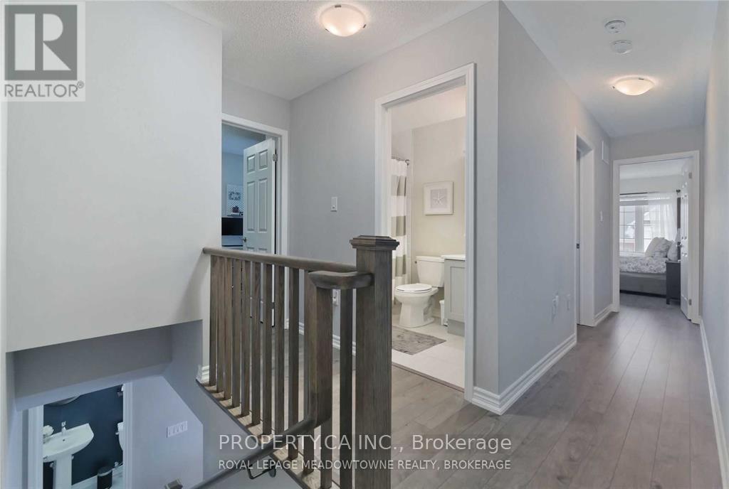 1244 Rose Way N, Milton, Ontario L9E 1L9 - Photo 16 - W12594326