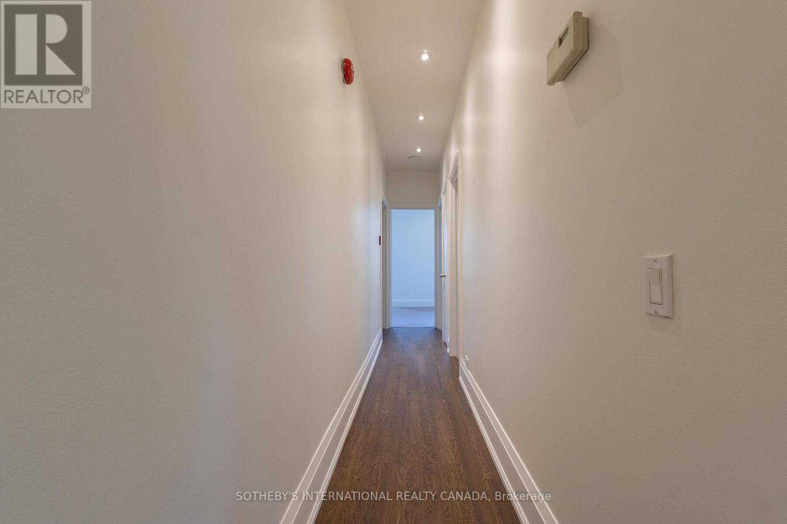 Unit 2 - 215 Carlton Street, Toronto (Cabbagetown-South St. James Town), Ontario  M5A 2K9 - Photo 10 - C12601044