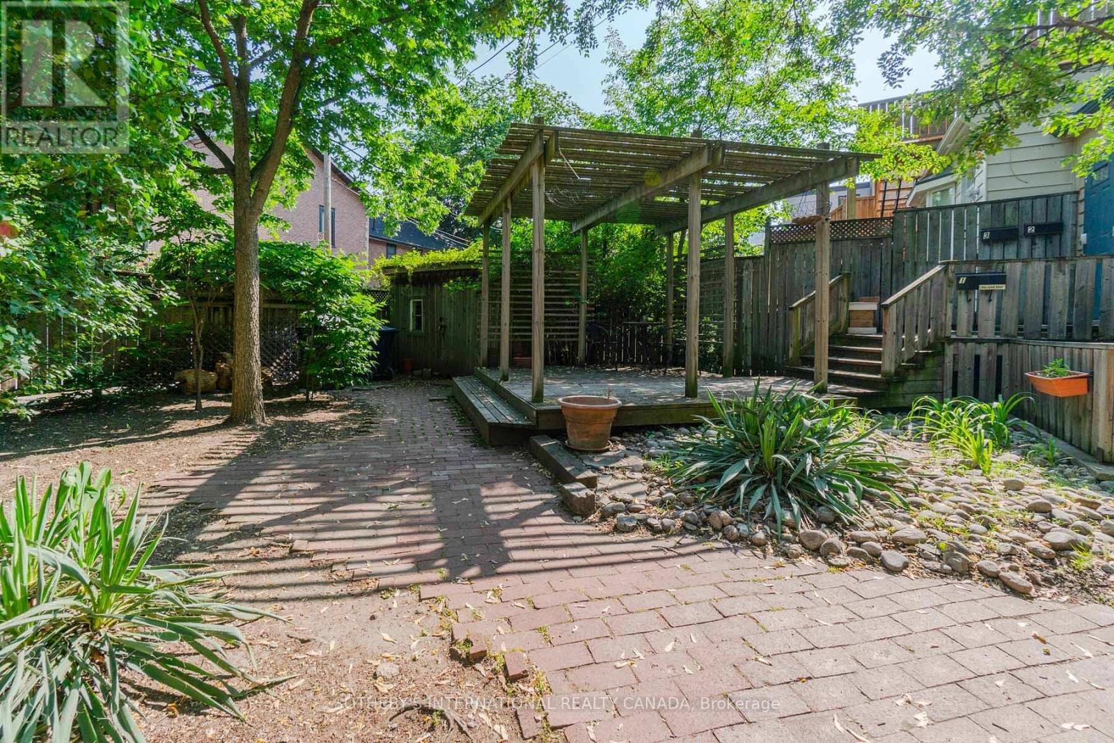 Unit 2 - 215 Carlton Street, Toronto (Cabbagetown-South St. James Town), Ontario  M5A 2K9 - Photo 17 - C12601044